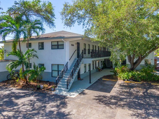 1100 NE 18th St in Fort Lauderdale, FL - Foto de edificio - Building Photo