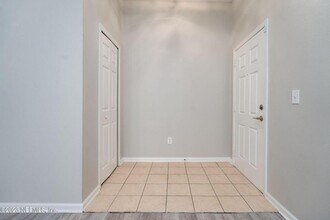 7064 Deer Lodge Cir in Jacksonville, FL - Building Photo - Building Photo