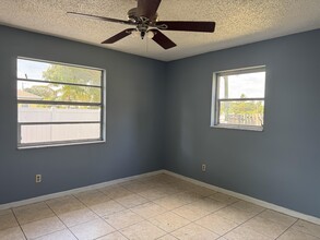 3648 Coconut Rd in Lake Worth Beach, FL - Foto de edificio - Building Photo