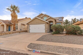 10737 Pleasant Sand Dr in El Paso, TX - Building Photo - Building Photo