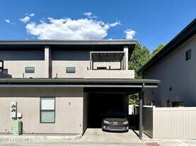 720 N Walnut St in Prescott, AZ - Building Photo