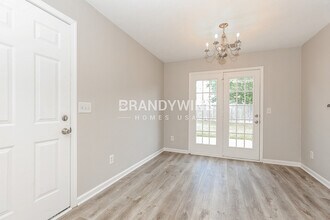 701 Holland Ridge Dr in La Vergne, TN - Building Photo - Building Photo