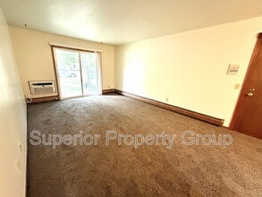 2404 Independence Ln in Madison, WI - Building Photo - Building Photo