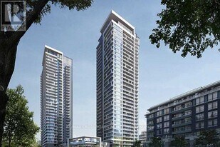 18 Water Walk Dr in Markham, ON - Building Photo