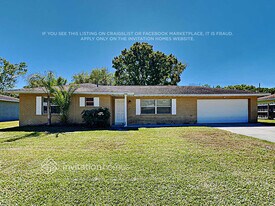 2735 Gale Rose Dr in Lakeland, FL - Building Photo