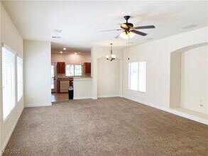 4821 Longshot Dr in Las Vegas, NV - Building Photo - Building Photo