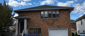 42 Ave C in Lodi, NJ - Building Photo