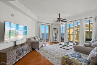 2745 First St, Unit 2306 in Ft. Myers, FL - Building Photo - Building Photo