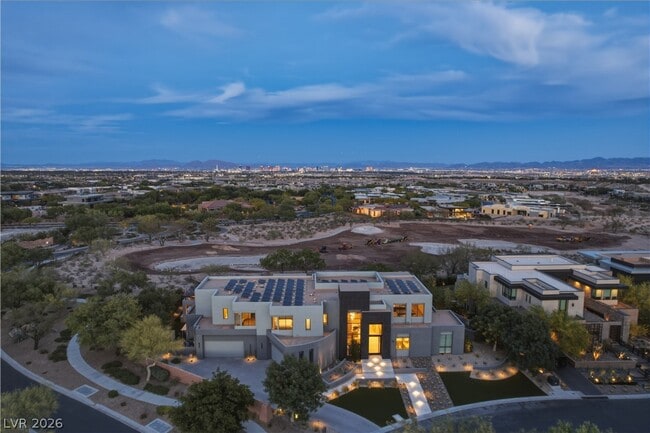 98 Sun Glow Ln in Las Vegas, NV - Building Photo - Building Photo