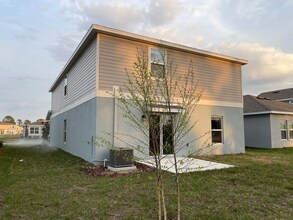 3931 Willow Brk Dr in Edgewater, FL - Building Photo - Building Photo