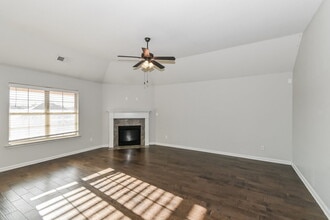 2805 S Cherry Dr in Southaven, MS - Building Photo - Building Photo