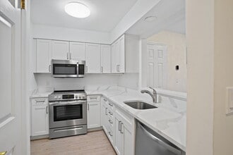 7 River Rd in Norwalk, CT - Building Photo - Building Photo