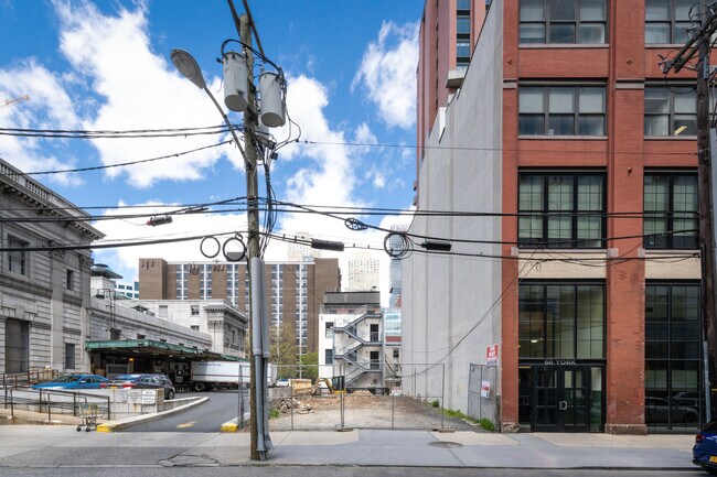 72 York St in Jersey City, NJ - Foto de edificio - Building Photo