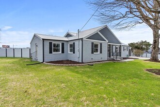 102 Dogwood Ln in Winchester, TN - Foto de edificio - Building Photo