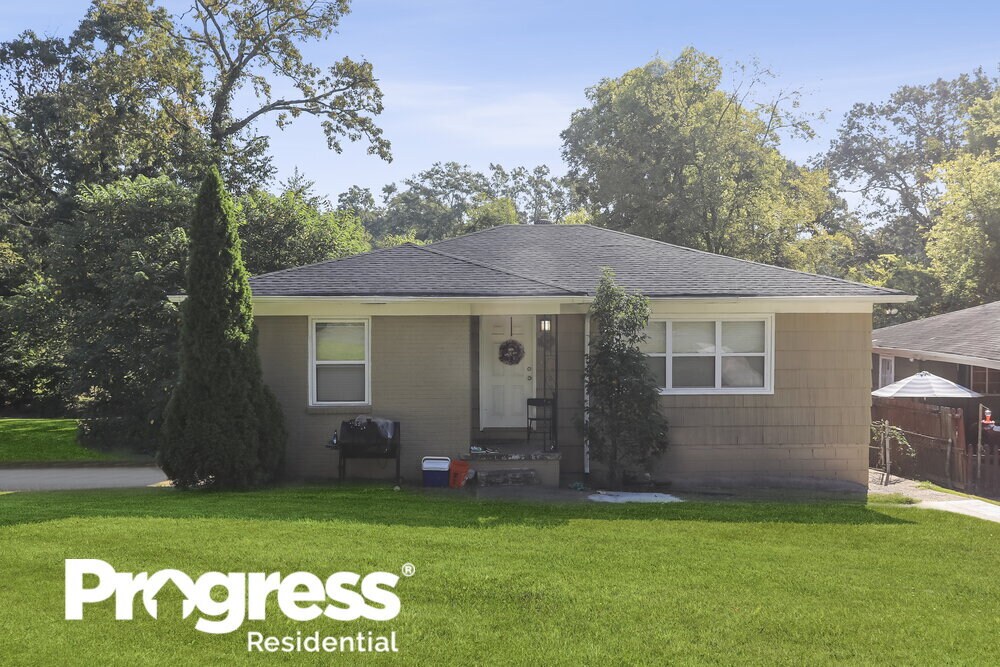 605 Westfield Dr Photo