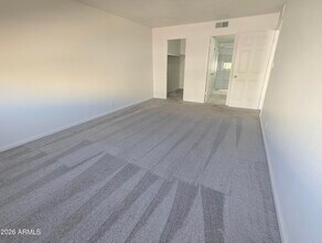 7910 E Camelback Rd in Scottsdale, AZ - Foto de edificio - Building Photo