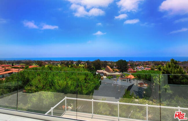 2242 Avenida Salvador in San Clemente, CA - Building Photo - Building Photo