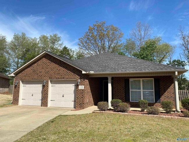 128 Somerset Park Dr in Huntsville, AL - Building Photo - Building Photo
