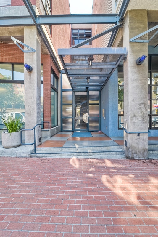 777 6th Ave, Unit 209 in San Diego, CA - Foto de edificio - Building Photo