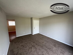7305 N Moberly Dr in Columbia, MO - Building Photo - Building Photo