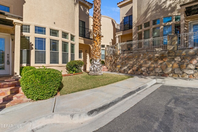 5939 Bandolero Dr in El Paso, TX - Building Photo - Building Photo