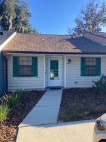 735 Emery St in Inverness, FL - Building Photo