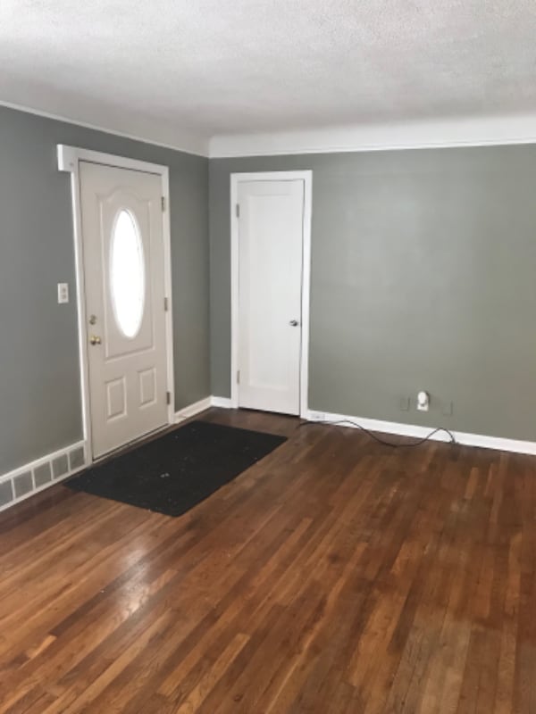 2326 Barrett Ave in Royal Oak, MI - Building Photo - Building Photo