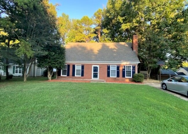 6712 Farrington Ln in Charlotte, NC - Building Photo - Building Photo