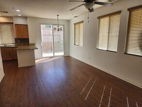 25176 Crest Haven St in Murrieta, CA - Building Photo - Building Photo