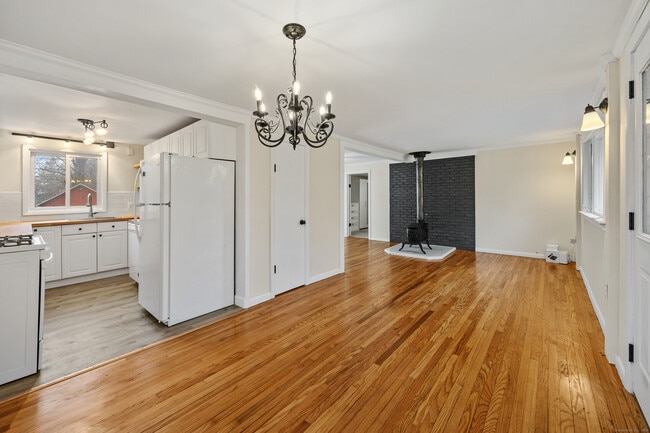 98 Oak Terrace in Durham, CT - Building Photo - Building Photo