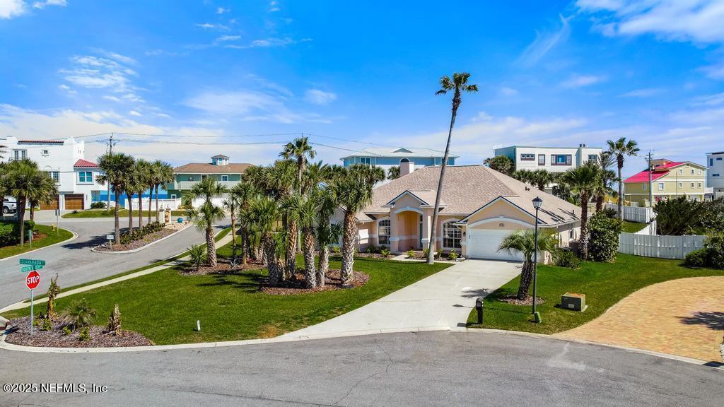 200 Islamarada Ct in St. Augustine, FL - Building Photo