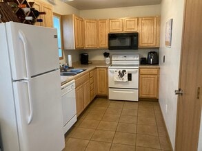 1526 Starview Dr in Cedar Falls, IA - Building Photo - Building Photo