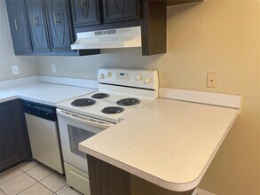 1200 37th St N in St. Petersburg, FL - Building Photo - Building Photo