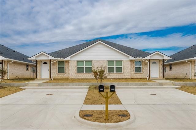 1016 Biloxi Dr in Ennis, TX - Building Photo - Building Photo