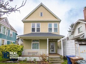 614 N Steele St in Tacoma, WA - Building Photo