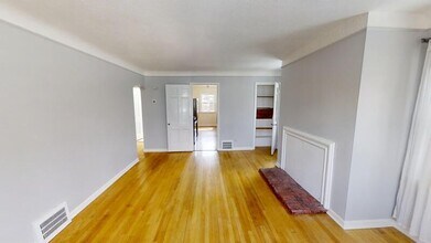 601 W Hoover Ave in Ann Arbor, MI - Building Photo - Building Photo