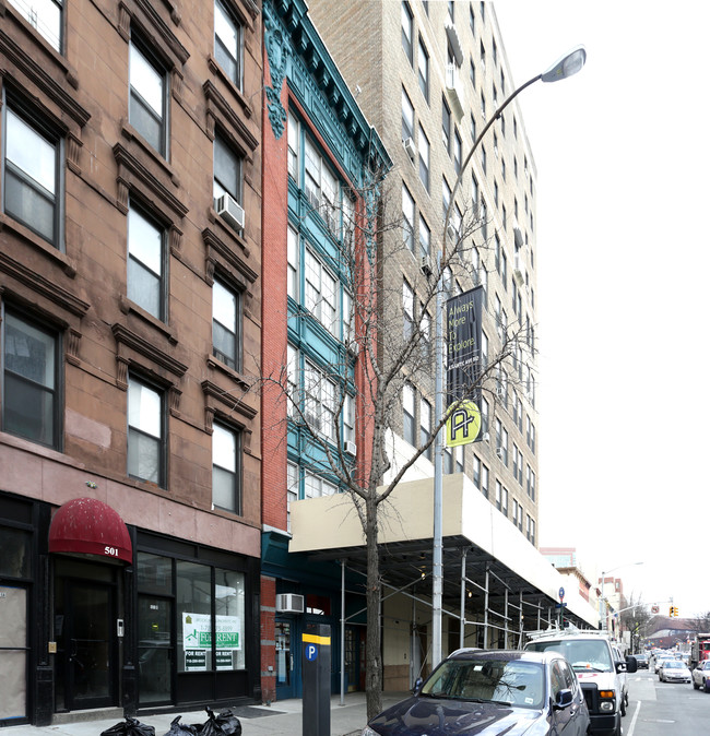 503 Atlantic Ave in Brooklyn, NY - Foto de edificio - Building Photo