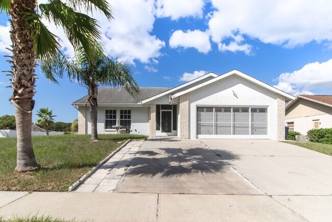 18664 White Pine Cir in Hudson, FL - Building Photo - Building Photo
