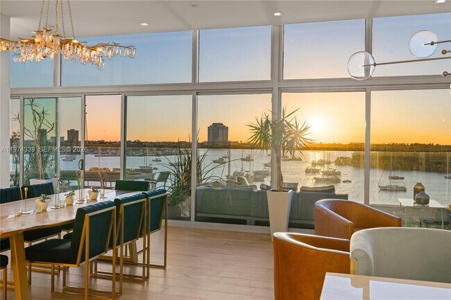 7934 West Dr in North Bay Village, FL - Building Photo - Building Photo