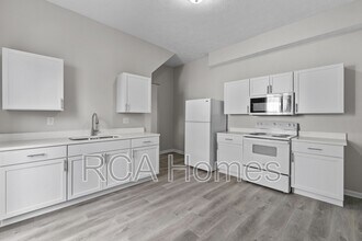 2912 N Kenwood Ave in Indianapolis, IN - Building Photo - Building Photo