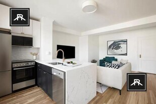1286 Beacon St in Brookline, MA - Building Photo