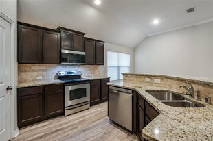 5120 Seashore Ln in Frisco, TX - Foto de edificio - Building Photo