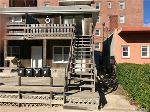 215 Shore Rd-Unit -3 in Long Beach, NY - Building Photo - Building Photo