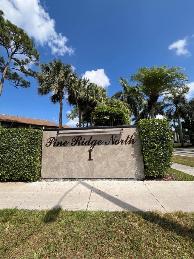 519 Shady Pine Way, Unit A1 in Greenacres, FL - Building Photo - Building Photo