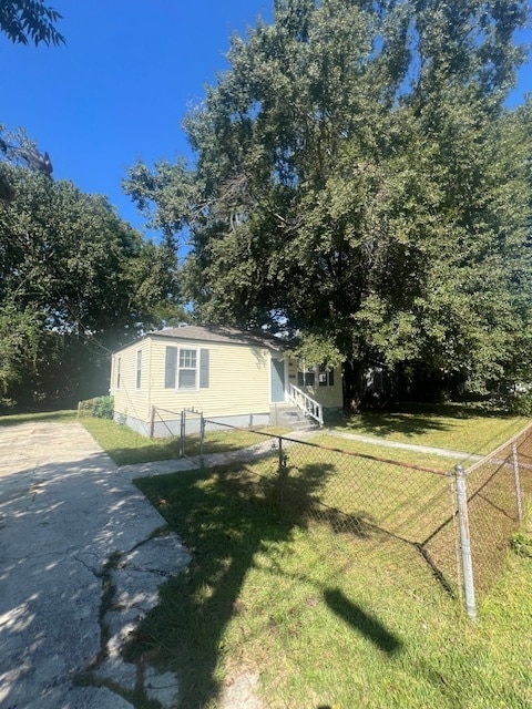 2694 Olympia Ave in North Charleston, SC - Building Photo - Building Photo