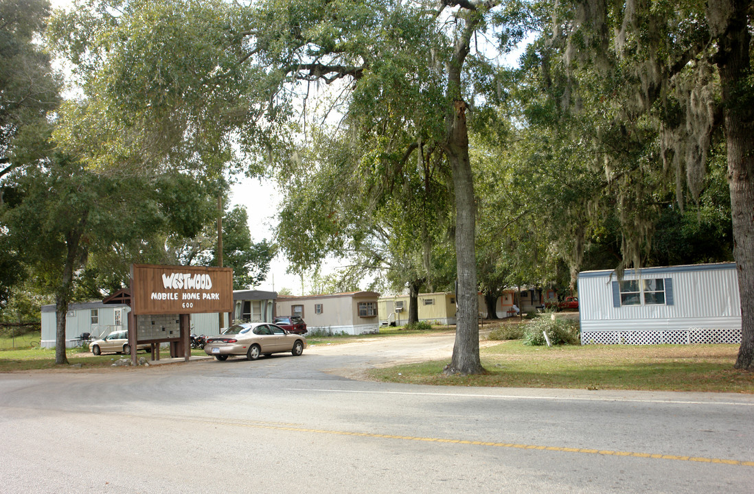 600 SW 38th Ave in Ocala, FL - Foto de edificio