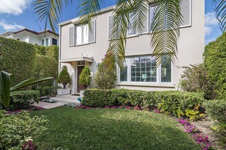 155 Peruvian Ave in Palm Beach, FL - Building Photo - Building Photo