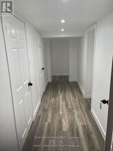 102 Westcroft Dr in Toronto, ON - Building Photo - Building Photo