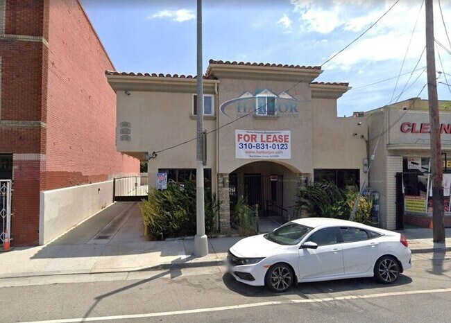 property at 1020-1024 S Gaffey St