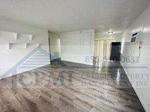 4172 - 4179 Narcissus Ave in Lake Worth, FL - Building Photo - Interior Photo